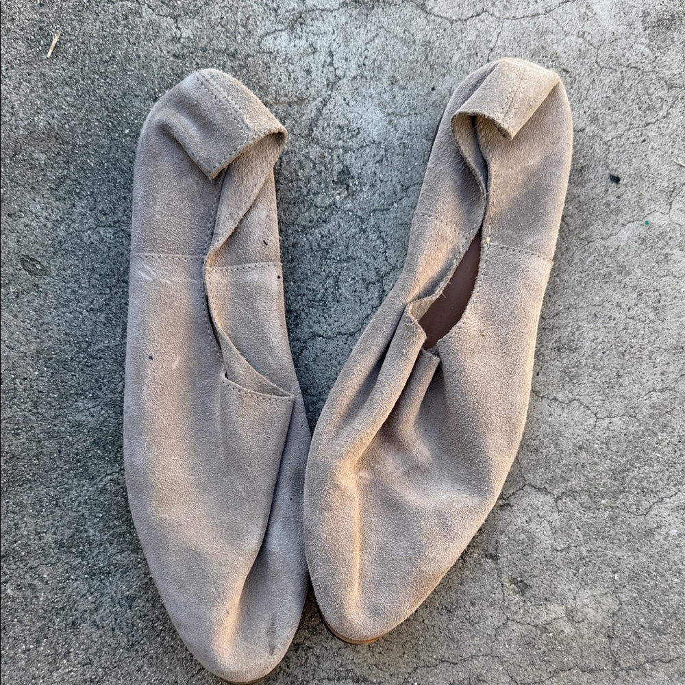 Zara Women's Soft Suede Loafers - Beige